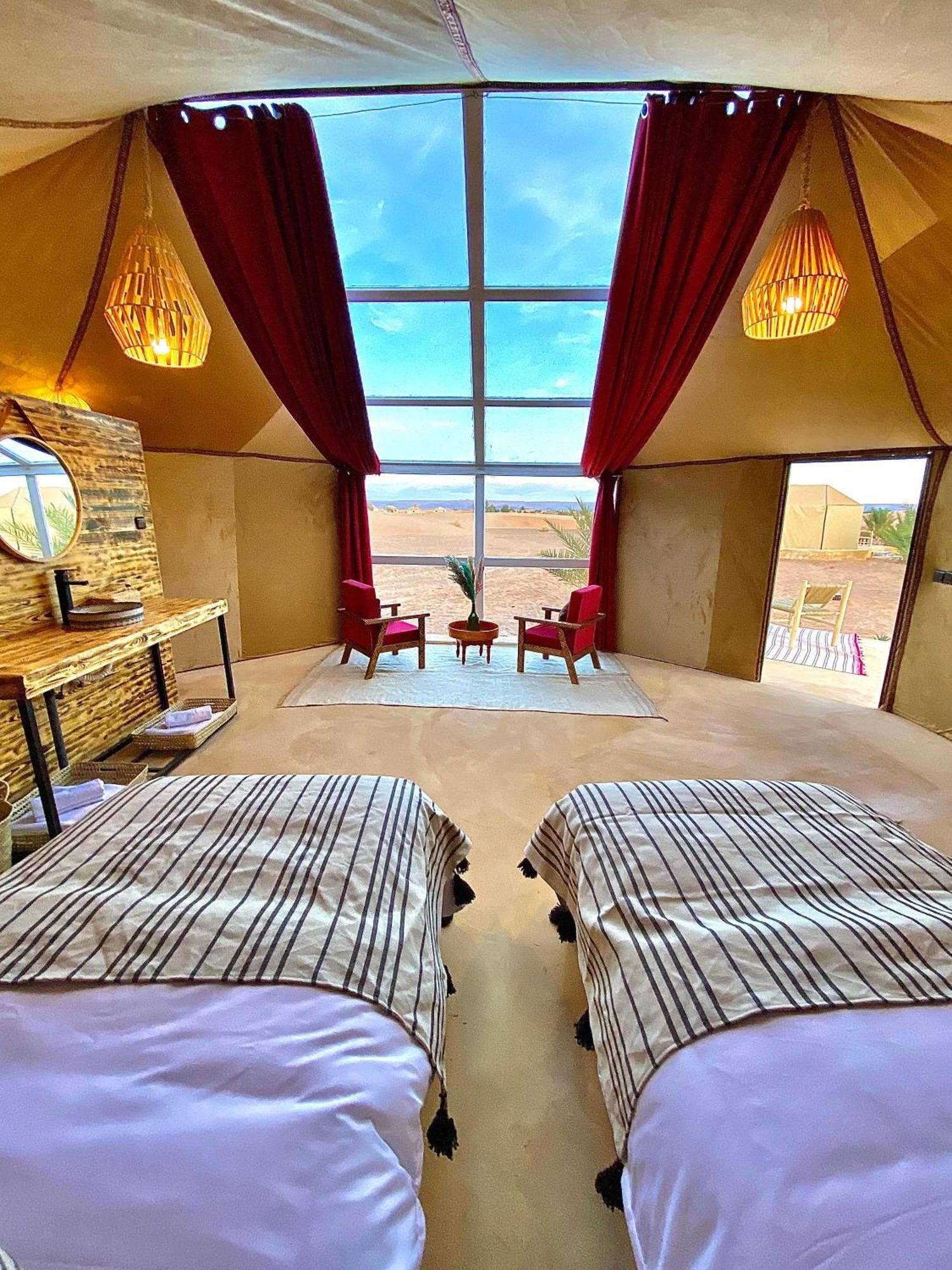 Готель Sky View Camp Мерзуга Екстер'єр фото