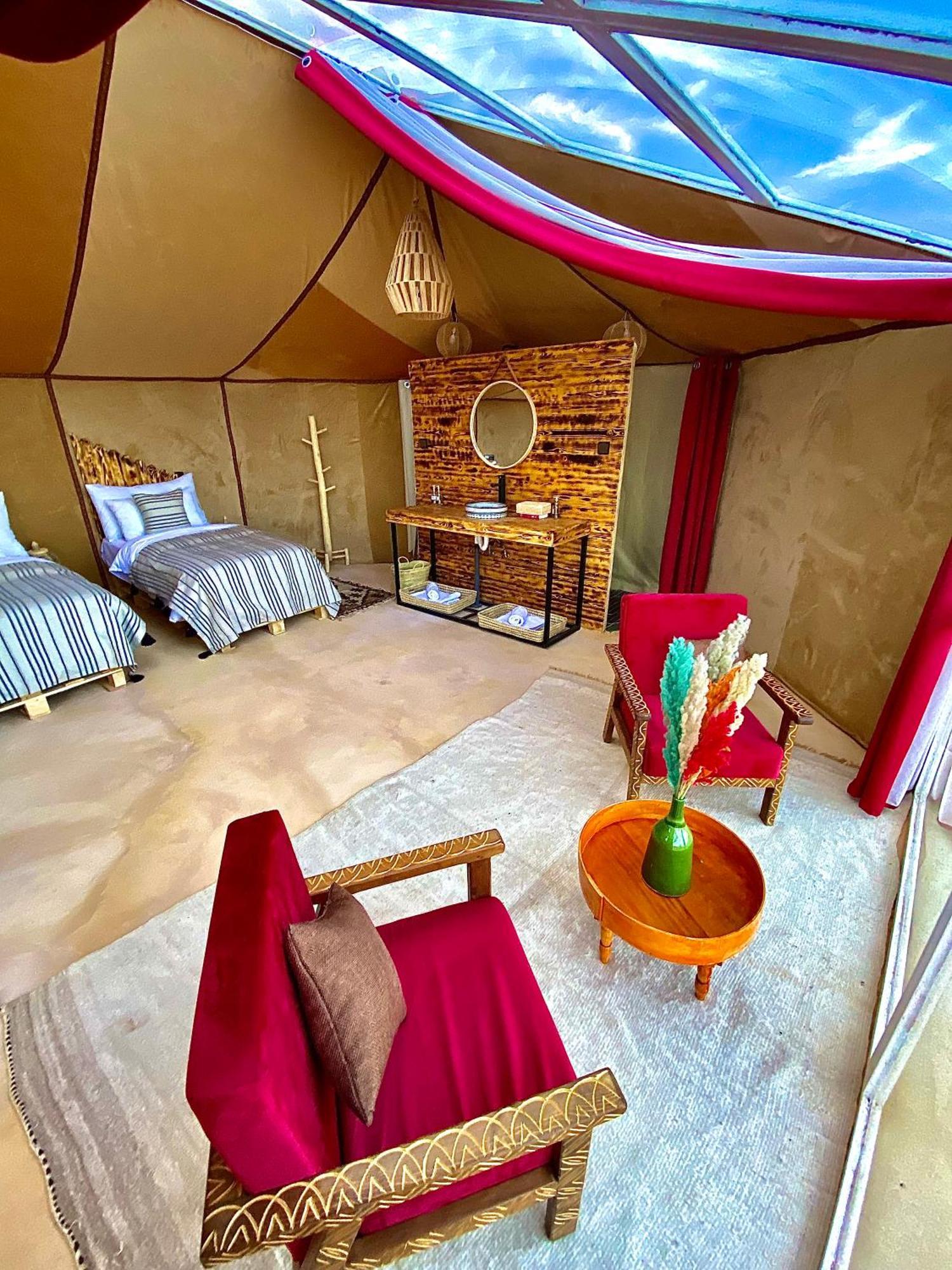 Готель Sky View Camp Мерзуга Екстер'єр фото